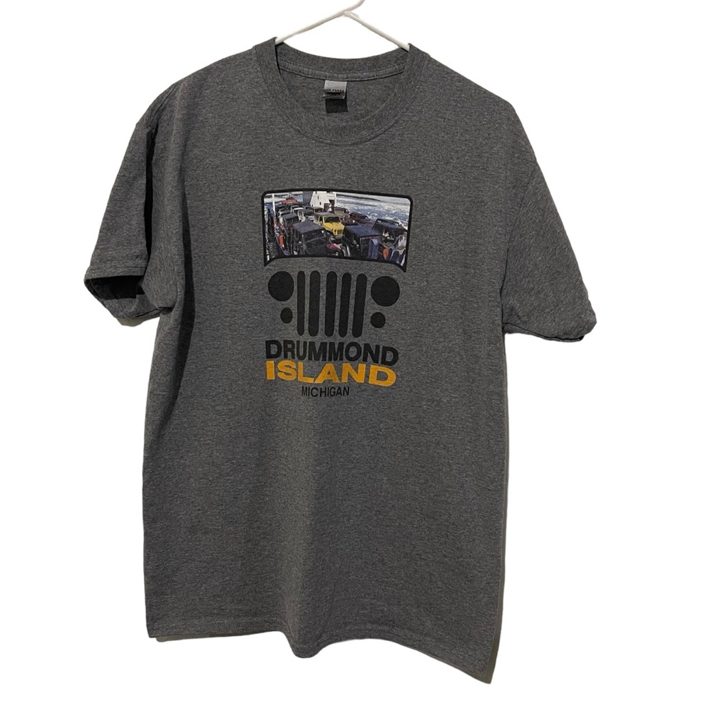 Gildan Shirt Men‎ Large Gray Heavy Cotton Drummond Island Michigan Cars T Shirt